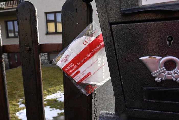 Ilustračný obrázok k článku Mesto prichádza s pomocou pre Lučenčanov: Komu chce rozdať respirátory FFP2?