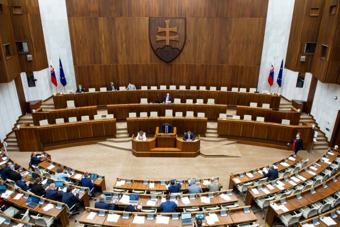 Ilustračný obrázok k článku Kto povedie Najvyšší kontrolný úrad? Poslanci budú vyberať zo 4 mien