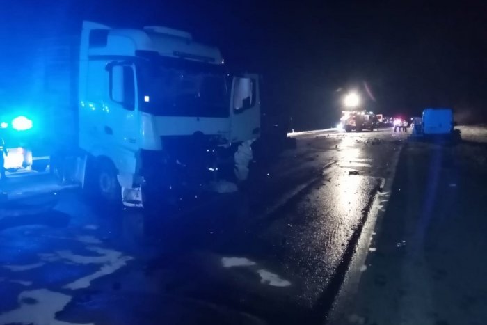 Ilustračný obrázok k článku Tragická nehoda pri letisku: Najprv zrážka s kamiónom, potom aj s autom a dodávkou