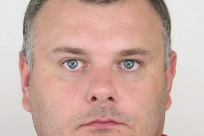 Ilustračný obrázok k článku Zvolenskí policajti prosia o pomoc pri pátraní: Hľadaný muž sa vyhýba spravodlivosti
