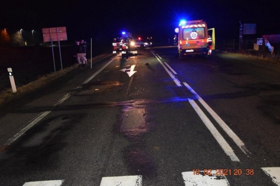 Ilustračný obrázok k článku Medzi Bystricou a Breznom došlo k tragédii: Na ceste vyhasol život chodca, FOTO