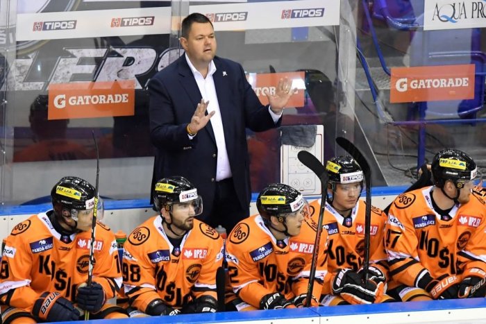 Ilustračný obrázok k článku Nečakaná zmena na trénerskom poste. Šťastný v HC Košice skončil