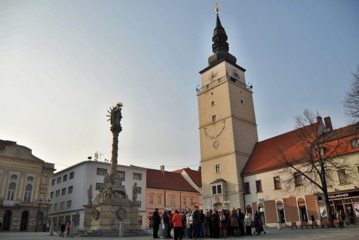 Ilustračný obrázok k článku Trnava oslávi deň sprievodcov: Tešiť sa môžete na online prehliadku mesta