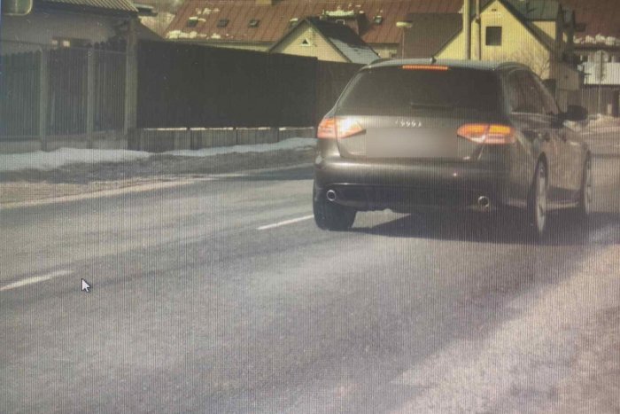 Ilustračný obrázok k článku Mestom sa rútil poriadnou rýchlosťou: Policajti chytili na severe Slovenska cestného piráta