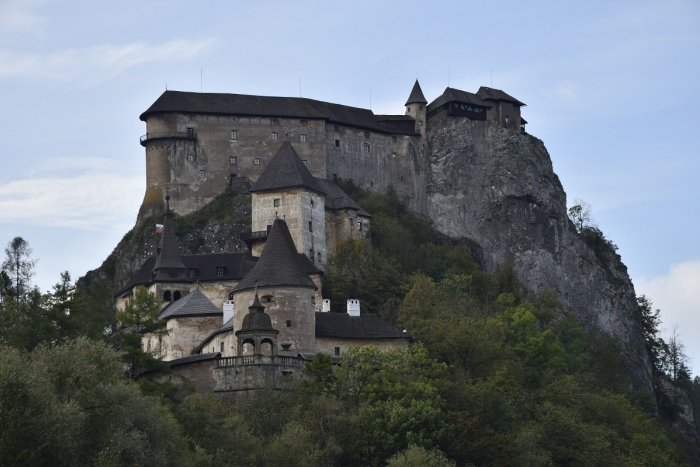 Ilustračný obrázok k článku Nasadíte si okuliare a ocitnete sa v minulosti: Oravský hrad vo virtuálnej realite