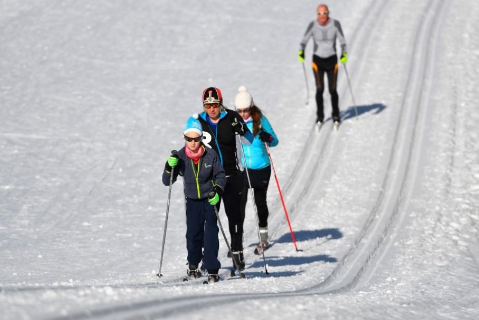 Ilustračný obrázok k článku Bežkári v Tatrách majú prvé zasnežené trasy: Prevádzkari čakajú na rozhodnutie vlády