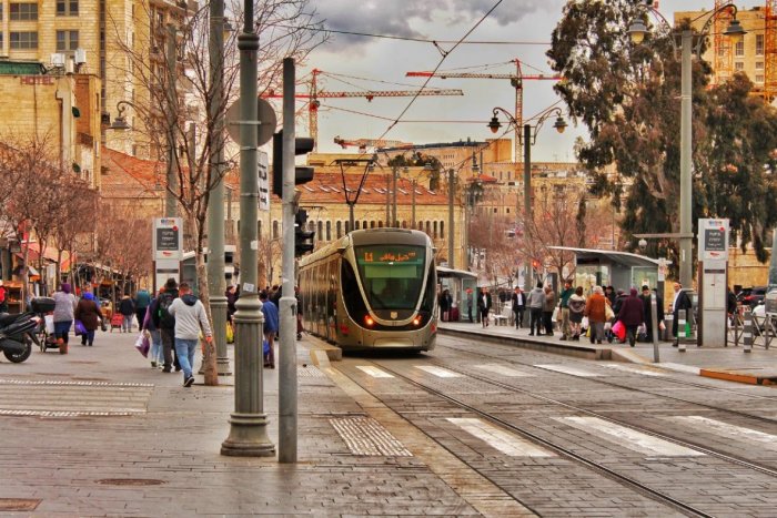 Ilustračný obrázok k článku V tejto krajine sa už vracajú k normálnemu životu: O čom chcú s nimi Rakúšania rokovať?