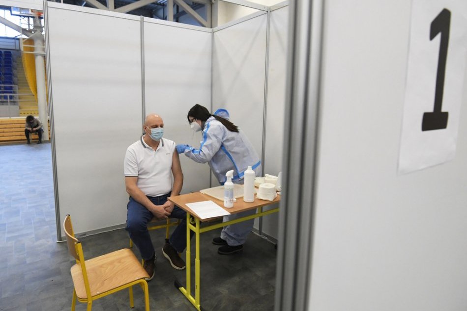 Ilustračný obrázok k článku Nové pozitívne prípady v okrese nemáme: Pribúdajú zaočkovaní