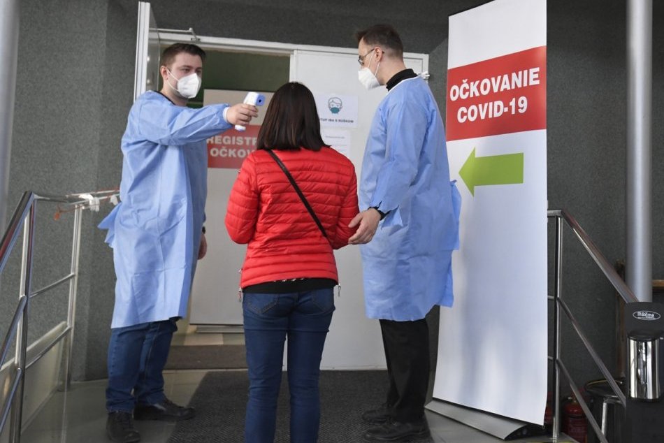 Ilustračný obrázok k článku V očkovacích centrách kraja už dostalo vakcínu takmer 20-tisíc ľudí: Prečo to nie je viac?
