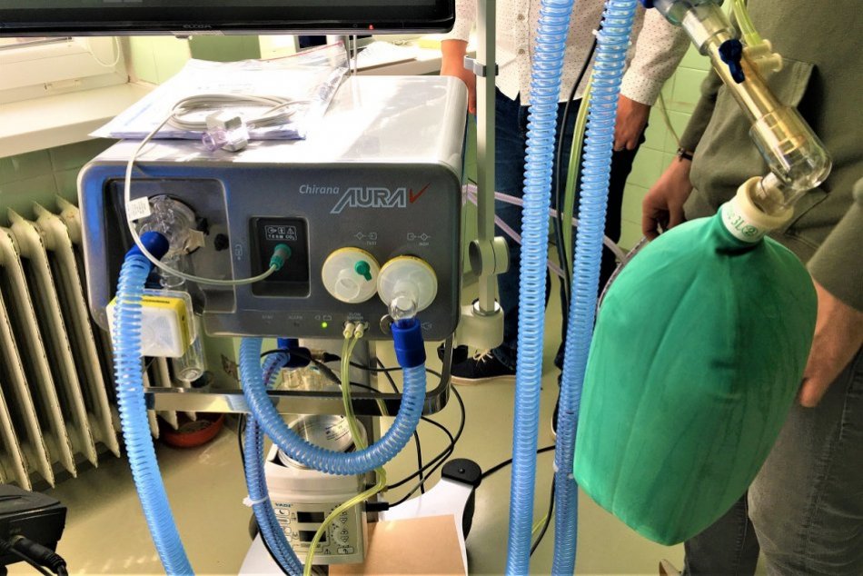 Ilustračný obrázok k článku Kritický stav nemocníc v Prešovskom regióne: Voľné sú len 2 lôžka s pľúcnou ventiláciou!