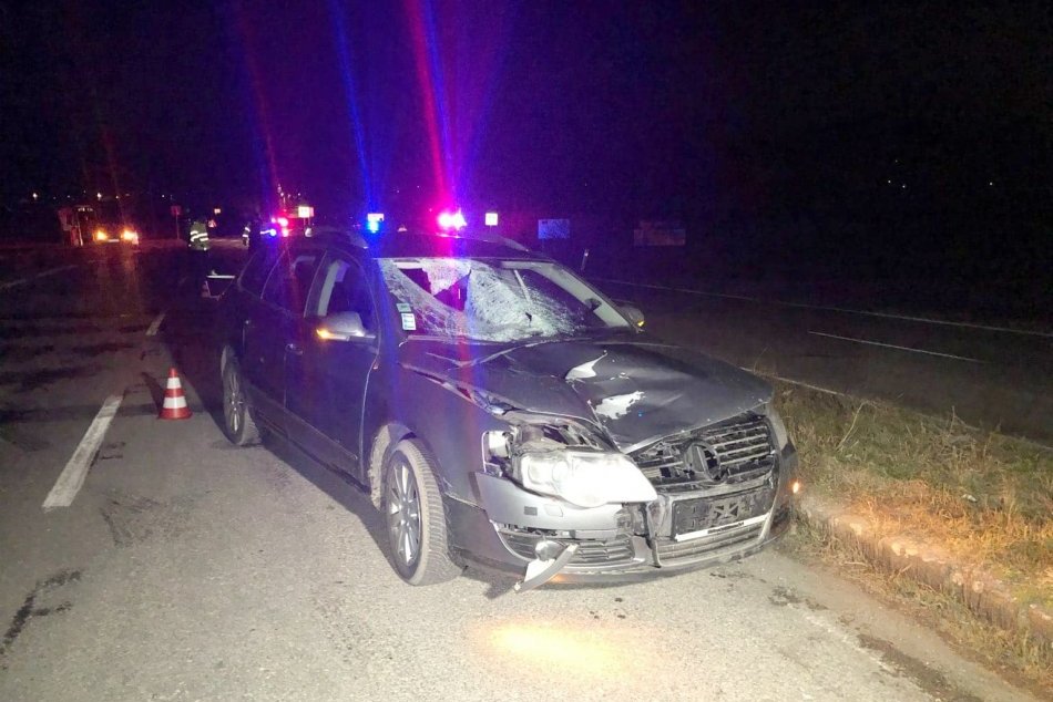 Ilustračný obrázok k článku Tragédia na ceste pri Šírave: Vodič (21) zrazil 80-ročného chodca! FOTO