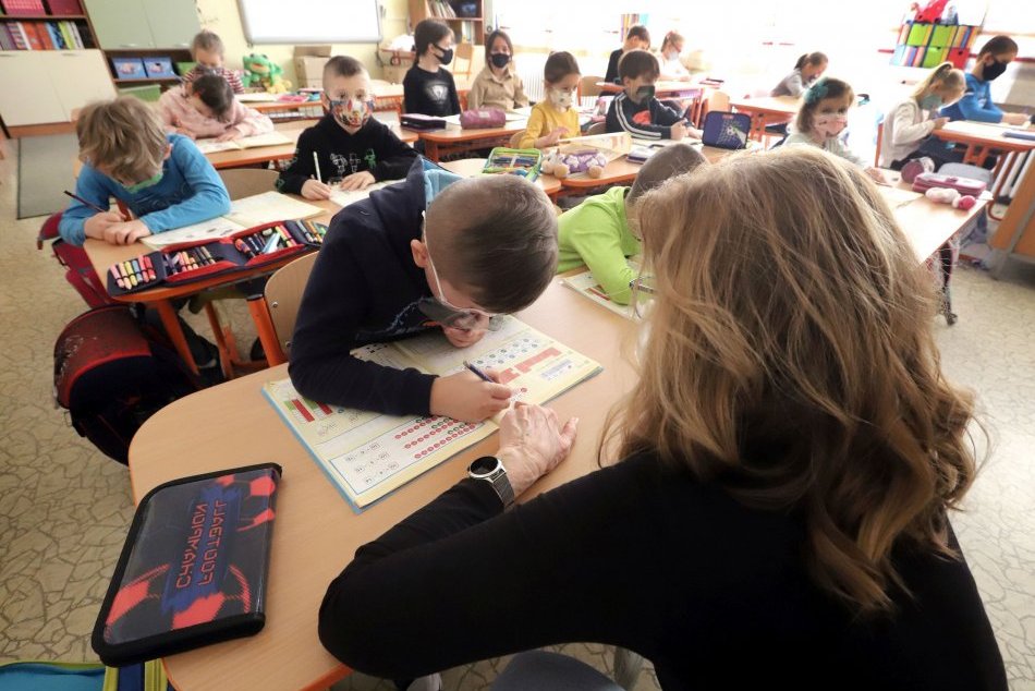 Ilustračný obrázok k článku Žilina chce za viac ako 300-tisíc zmodernizovať školy: Majú byť viac EKO