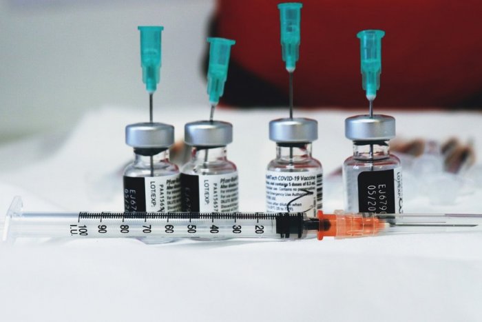 Ilustračný obrázok k článku Expert je znepokojený: Nový variant koronavírusu zrejme nereaguje na VAKCÍNY!