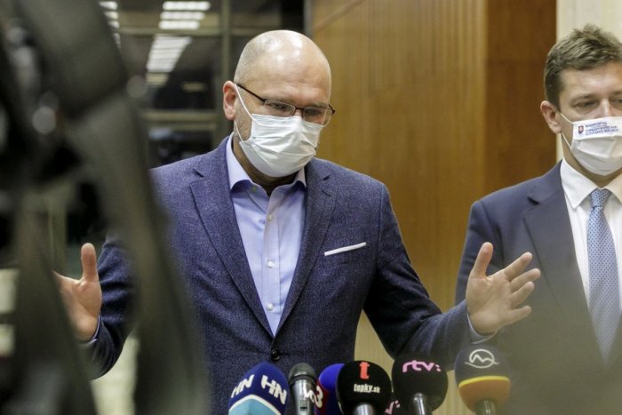 Ilustračný obrázok k článku Sulík sa opäť obul do Matoviča: Tvrdí, že premiér citovo vydiera občanov