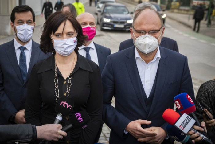 Ilustračný obrázok k článku Sulík odmieta predčasné voľby: Situáciu by mohla upokojiť rekonštrukcia vlády