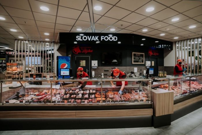 Ilustračný obrázok k článku Vychutnajte si s Kartou verného zákazníka mäsové špeciality od Taurisu ešte výhodnejšie