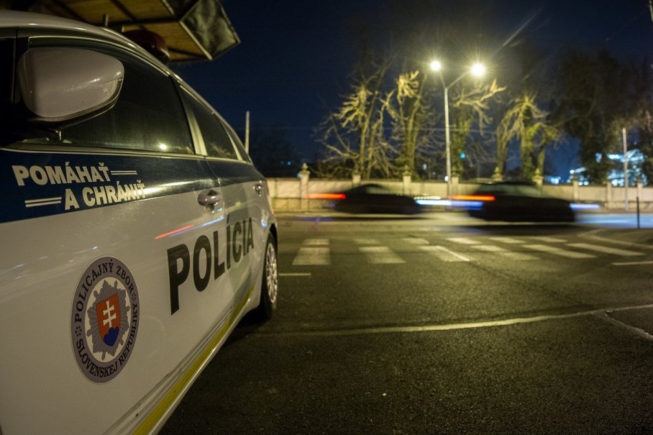 Ilustračný obrázok k článku Najprv zatĺkal, potom sa priznal: Mladík si šnupol kokaín a jazdil po Trenčíne