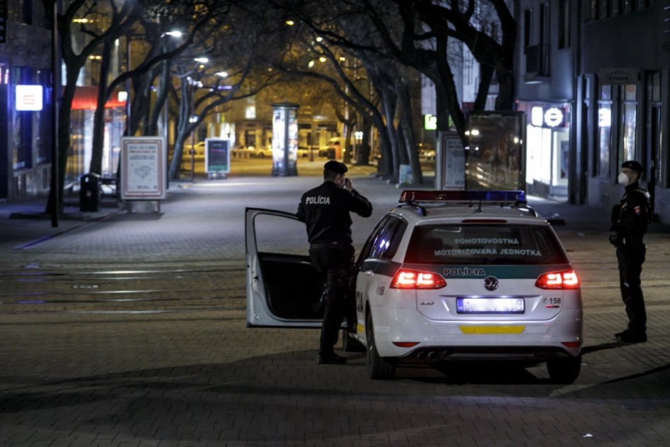 Ilustračný obrázok k článku Muž v Banskobystrickom kraji má problém: Namiesto karantény sa vybral úplne inde