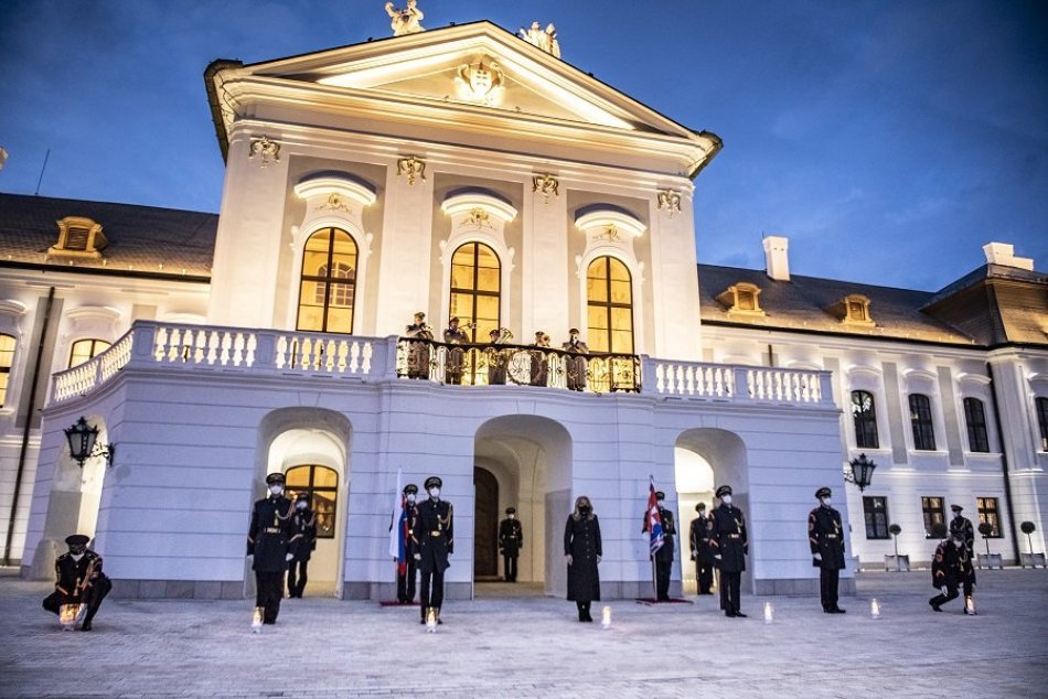 Ilustračný obrázok k článku Úspech vo voľbách zaručí víťazovi SUPER príjem: Toto je PLAT, ktorý zarába prezident