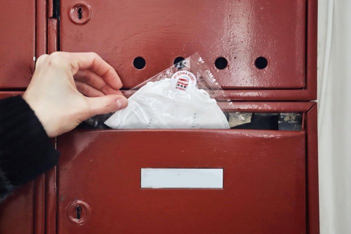 Ilustračný obrázok k článku Niektorí dôchodcovia respirátory nedostali: Prešovská radnica vysvetľuje dôvody