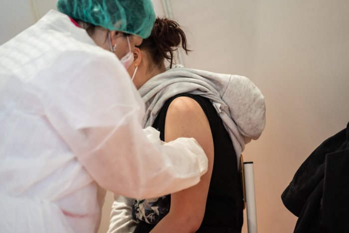 Ilustračný obrázok k článku Výsledky z víkendového očkovania sú VONKU: V Trnavskom kraji pichli TISÍCE vakcín!