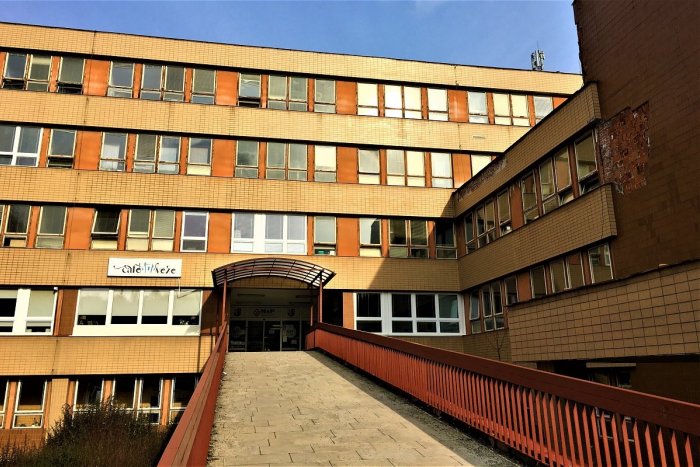 Ilustračný obrázok k článku Každá pomocná ruka sa zíde: Nemocnica v Považskej Bystrici hľadá dobrovoľníkov