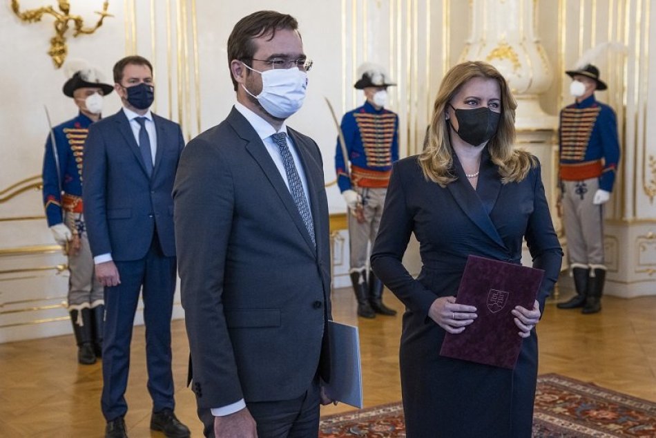 Ilustračný obrázok k článku Prezidentka prijala Krajčího demisiu. Rezort zdravotníctva dočasne povedie Heger