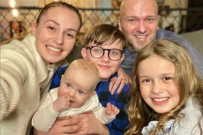 Ilustračný obrázok k článku Ťahajú to spolu roky: Známe slovenské dvojice, ktoré sa ľúbia stále viac