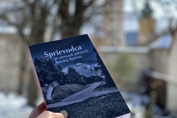 Ilustračný obrázok k článku Bystrica má novú knihu o pietnych miestach: Máte záujem? K dispozícii je bezplatne