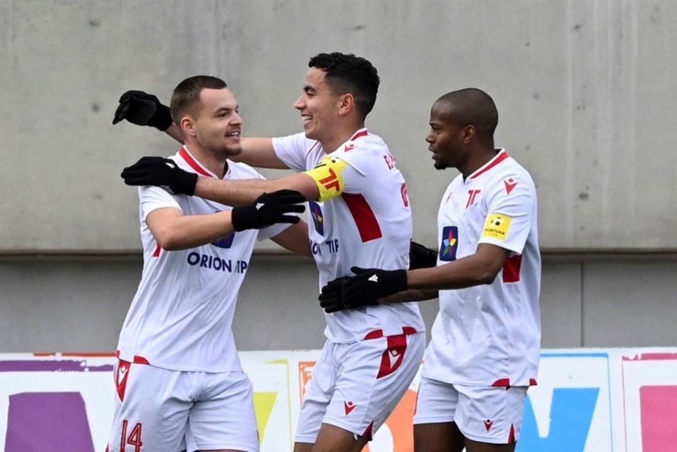 Ilustračný obrázok k článku Čistky v AS Trenčín: Končí osem hráčov, ikona klubu i opory zo základnej zostavy