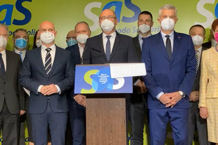 Ilustračný obrázok k článku Sulík žiada Matovičovu hlavu. Inak SaS odíde z vlády