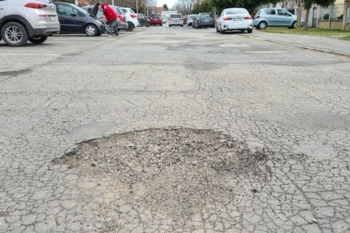 Ilustračný obrázok k článku Správy, ktoré potešia nielen vodičov: Šaľa chystá veľké opravy ciest