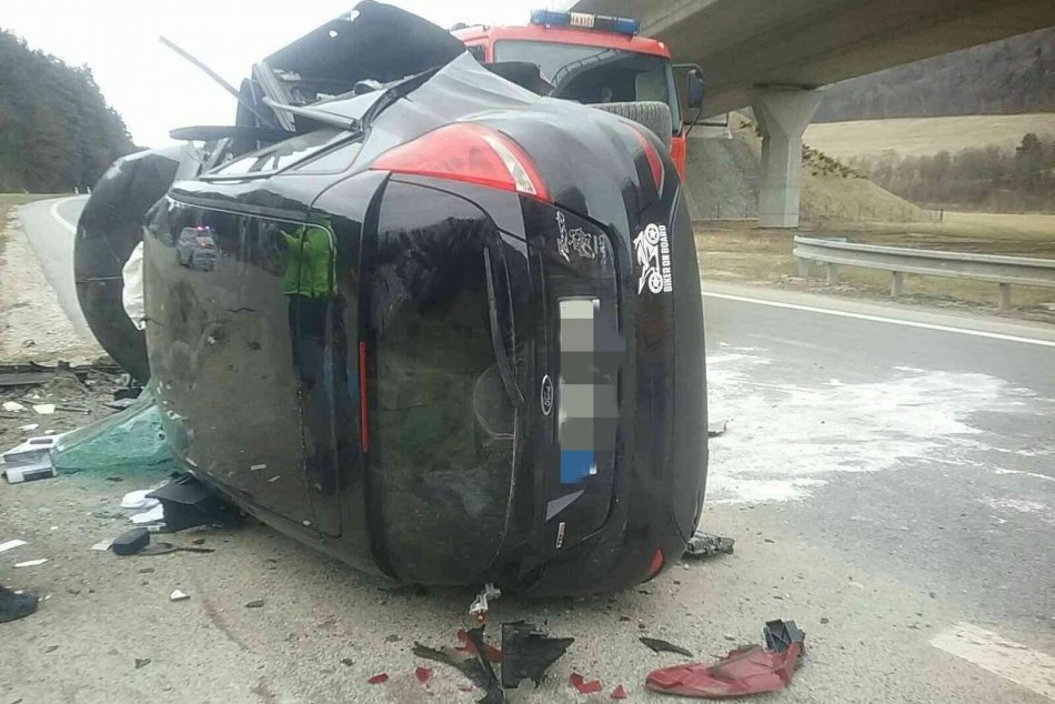 Ilustračný obrázok k článku TRAGÉDIA na ceste pri Prešove: Po náraze do betónového kanála vyhasol život mladíka