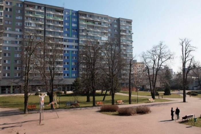 Ilustračný obrázok k článku Viete, kde bol pôvodný petržalský cintorín? Námestie, ktoré ho nahradilo, čakajú zmeny