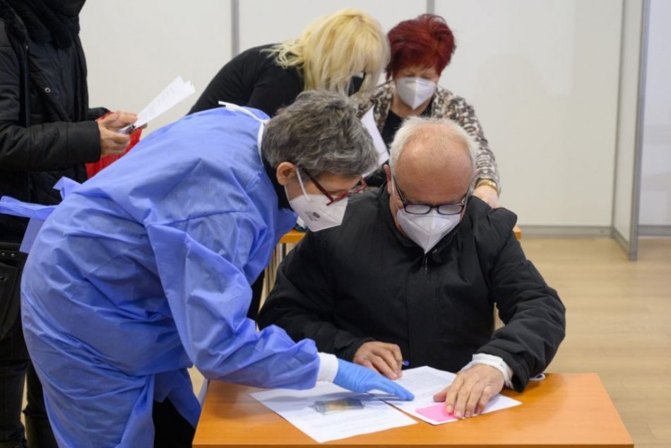 Ilustračný obrázok k článku K Nitre pribudnú aj iné mestá: Župa otvorí ďalšie vakcinačné centrá