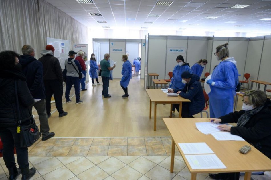 Ilustračný obrázok k článku Očkovanie v Nitre by sa mohlo zrýchliť: Kraj požiada o väčší počet vakcín