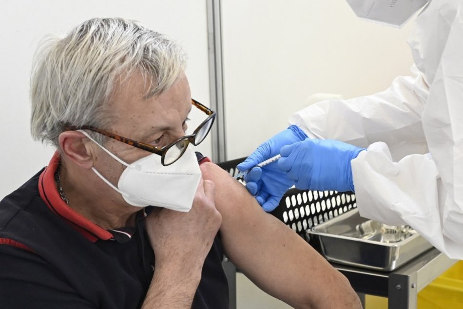 Ilustračný obrázok k článku Víkendové očkovanie v Poprade v réžii župy: Náhradníci sa už prihlasujú INAK