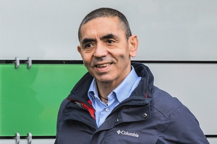 Ilustračný obrázok k článku Zakladateľ BioNTechu odhaduje, kedy sa dočkáme konca lockdownov