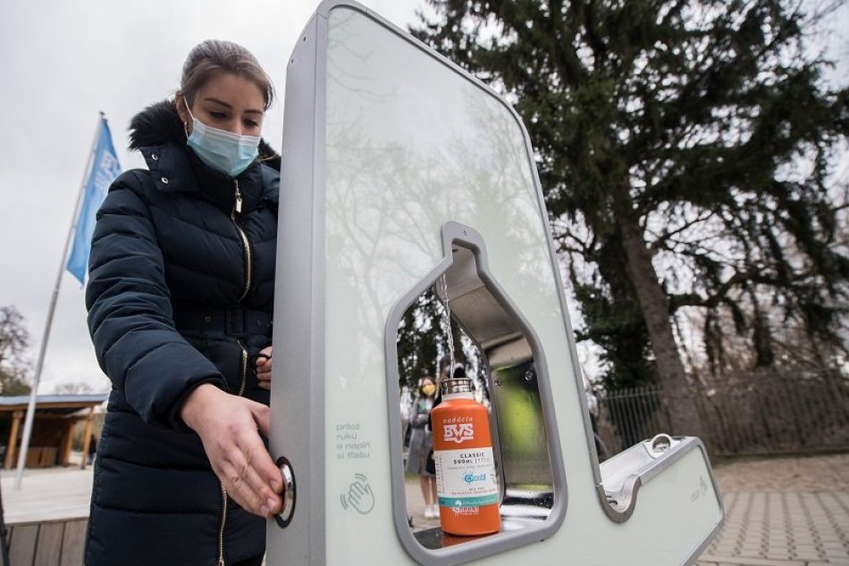 Ilustračný obrázok k článku Táto pitná fontána je bezpečná aj v čase pandémie. V lete osvieži ulice Bratislavy