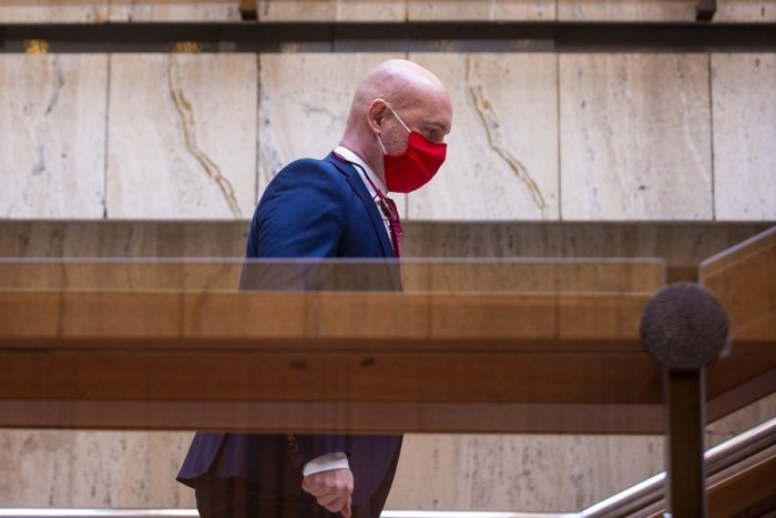 Ilustračný obrázok k článku Minister školstva Branislav Gröhling podáva demisiu