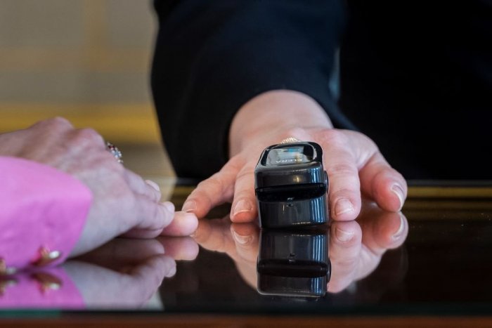 Ilustračný obrázok k článku Zdravotný stav si skontrolujete doma. Lekári budú zapožičiavať oxymetre