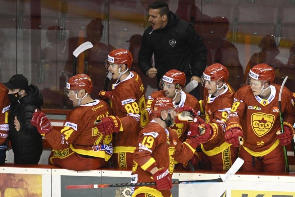 Ilustračný obrázok k článku Trenčianska Dukla krok od postupu: Na štvrťfinále play-off má tri mečbaly