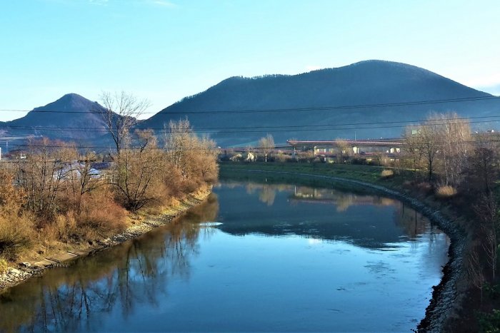 Ilustračný obrázok k článku Utopený človek v Považskej Bystrici? Reakcia polície na fámu