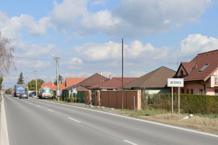 Ilustračný obrázok k článku Policajti v akcii: V obci neďaleko Nitry budú dohliadať na dodržiavanie karantény