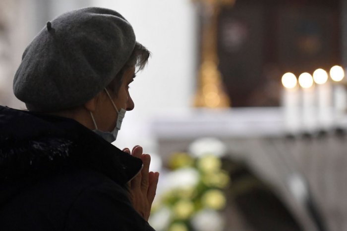 Ilustračný obrázok k článku Od zajtra platia nové VÝNIMKY! Potešiteľná správa pre veriacich: KOSTOLY sa otvárajú!