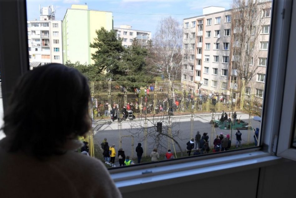 Ilustračný obrázok k článku Vianočné koncerty pod balkónmi a oknami: Potešia vás nielen Kandráčovci