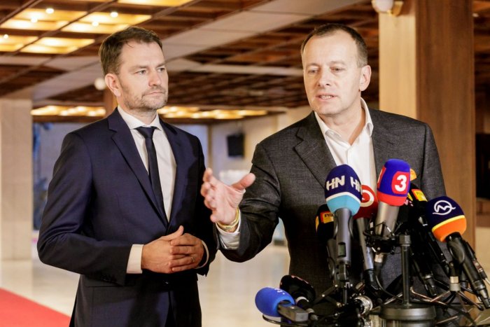 Ilustračný obrázok k článku Majetky lídrov vlády v roku 2019: Matovič nevlastní NIČ, Kollár priznal aj dom v Thajsku!