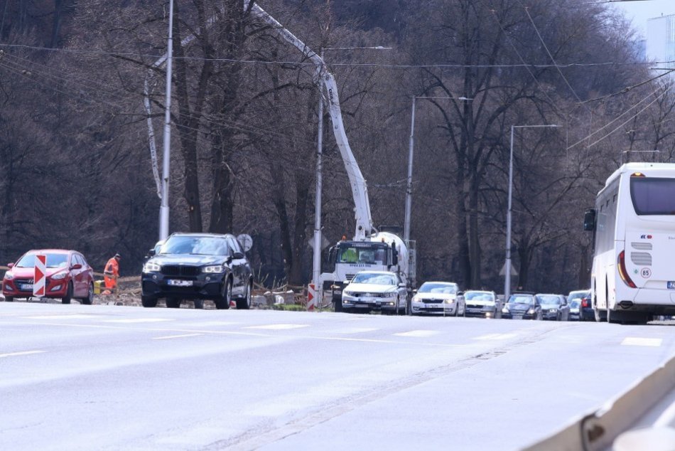 Ilustračný obrázok k článku Po jazde Bystricou skončil v cele: V takomto stave šoféroval počas najväčšej premávky