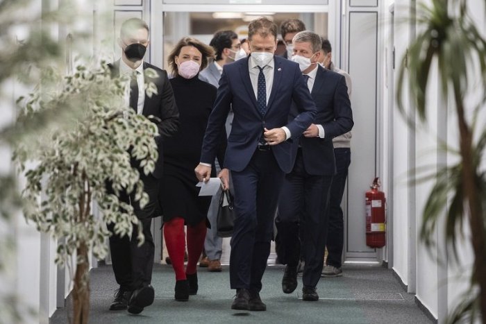 Ilustračný obrázok k článku ZASTAVTE HO! Hlas-SD vyzýva prezidentku i premiéra, aby stopli Matovičovo nebezpečné konanie