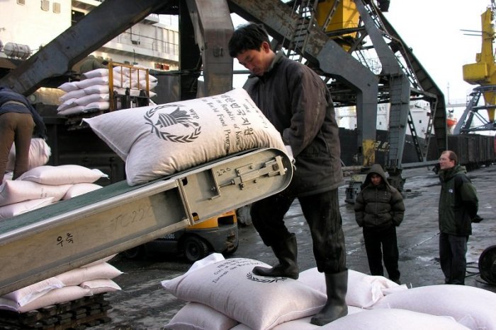 Ilustračný obrázok k článku Vodca KĽDR prirovnal krízu v krajine k hladomoru v 90. rokoch